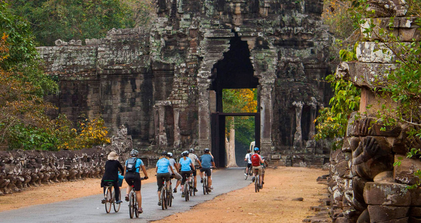 Angkor By Bike 5Days